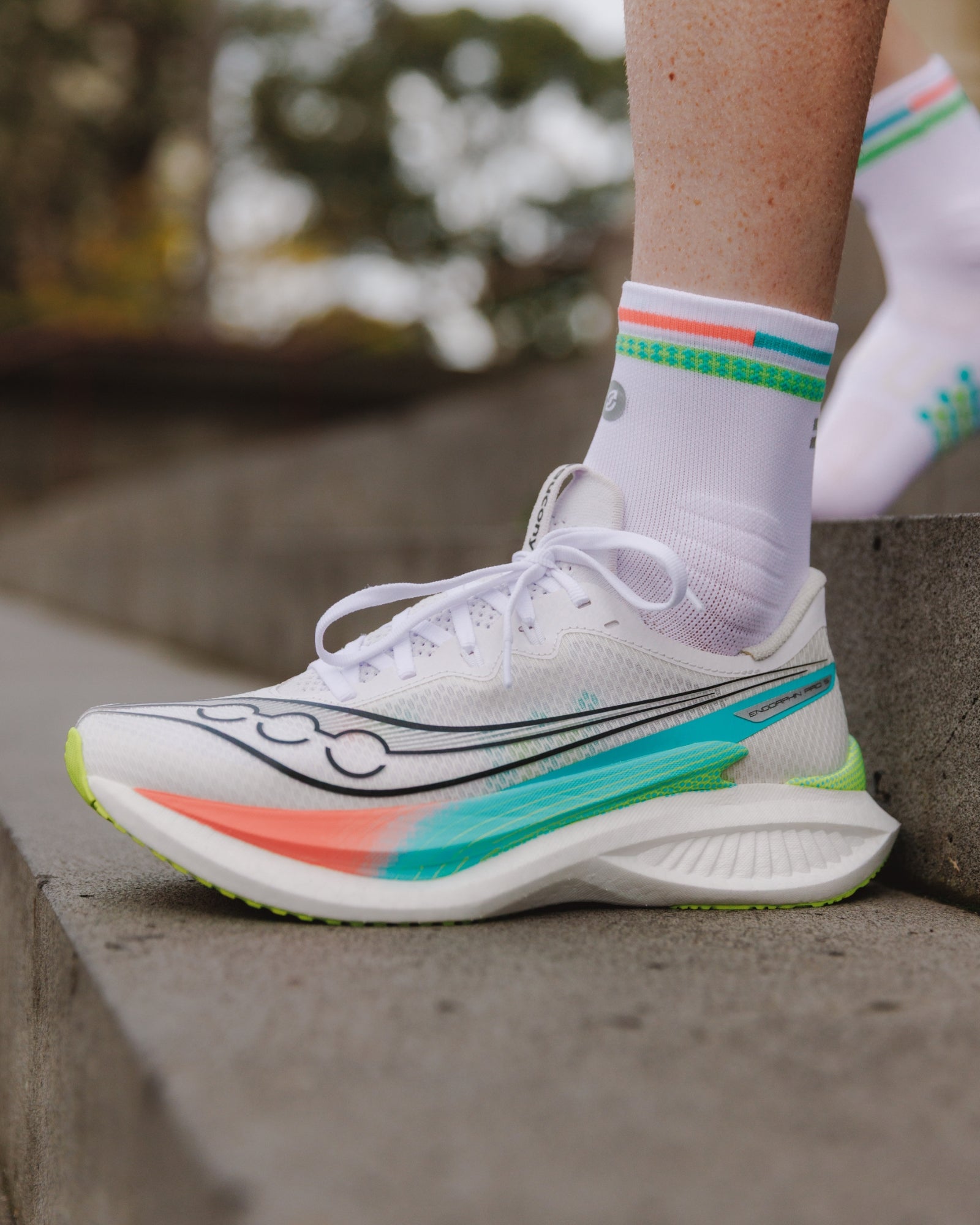 SHYU Racing Crew - White/Polka/Reef - Frontrunner Colombo