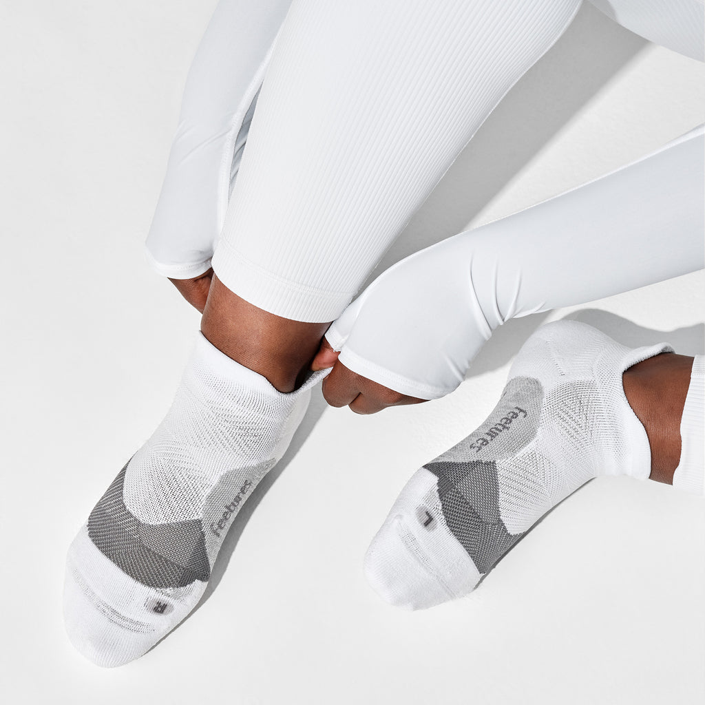 Feetures Elite Tab No Show White - Frontrunner Colombo