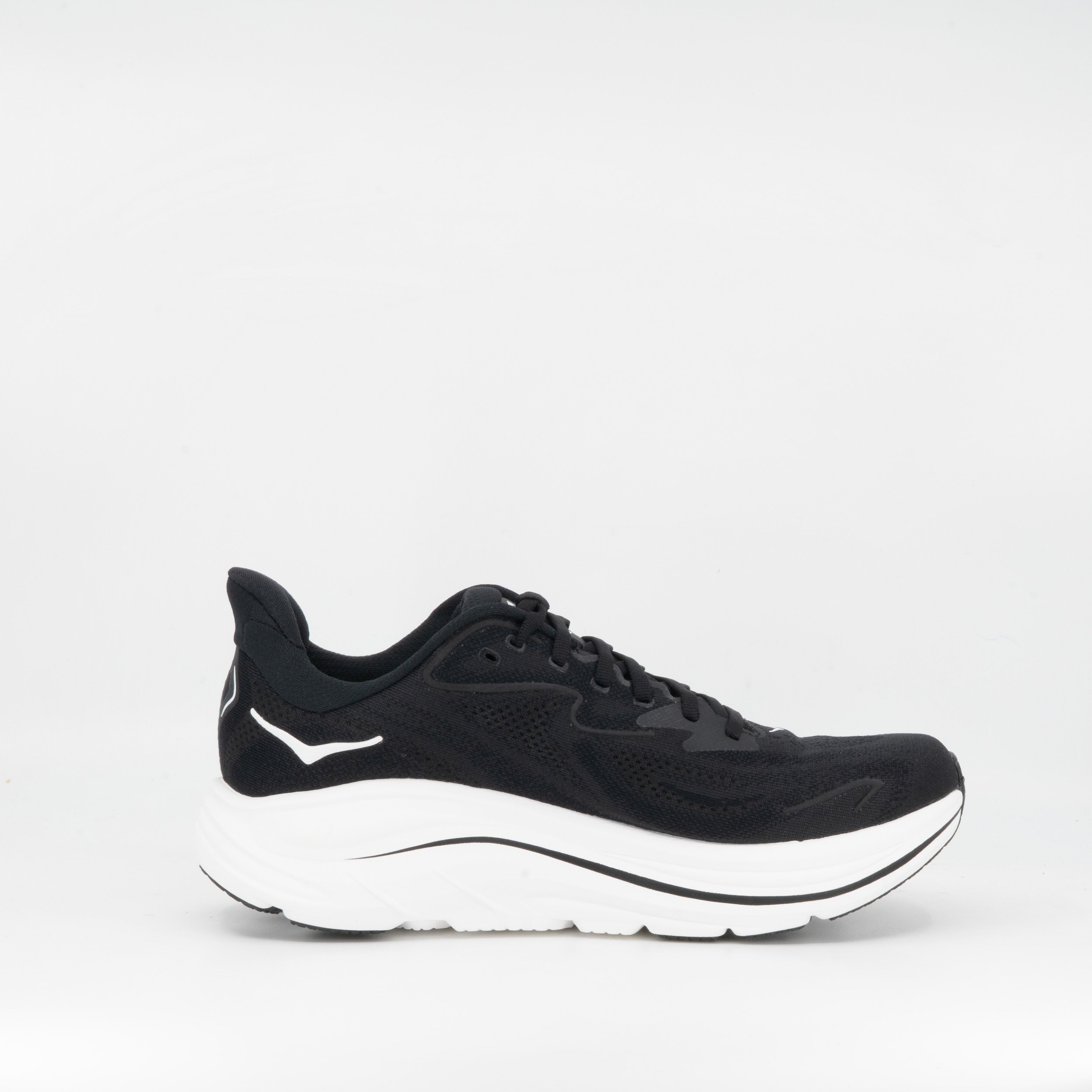 Hoka Clifton 10 (D Wide) Womens Black/White - Frontrunner Colombo