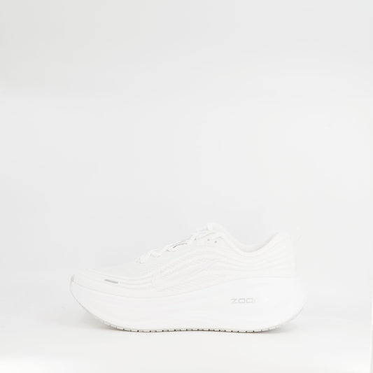 Nike Vomero Plus (D Standard) Mens White/Summit - Frontrunner Colombo