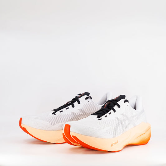Asics Novablast 6 (D Standard) Mens White/Orange Glow - Frontrunner Colombo