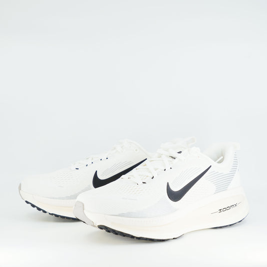 Nike Vomero 18 (D Standard) Mens Summit White/Black Blanc Sommet - Frontrunner Colombo