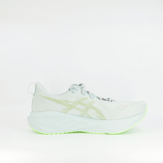 Asics Novablast 5 (D Standard) Mens Cold Moss/Light Orange - Frontrunner Colombo