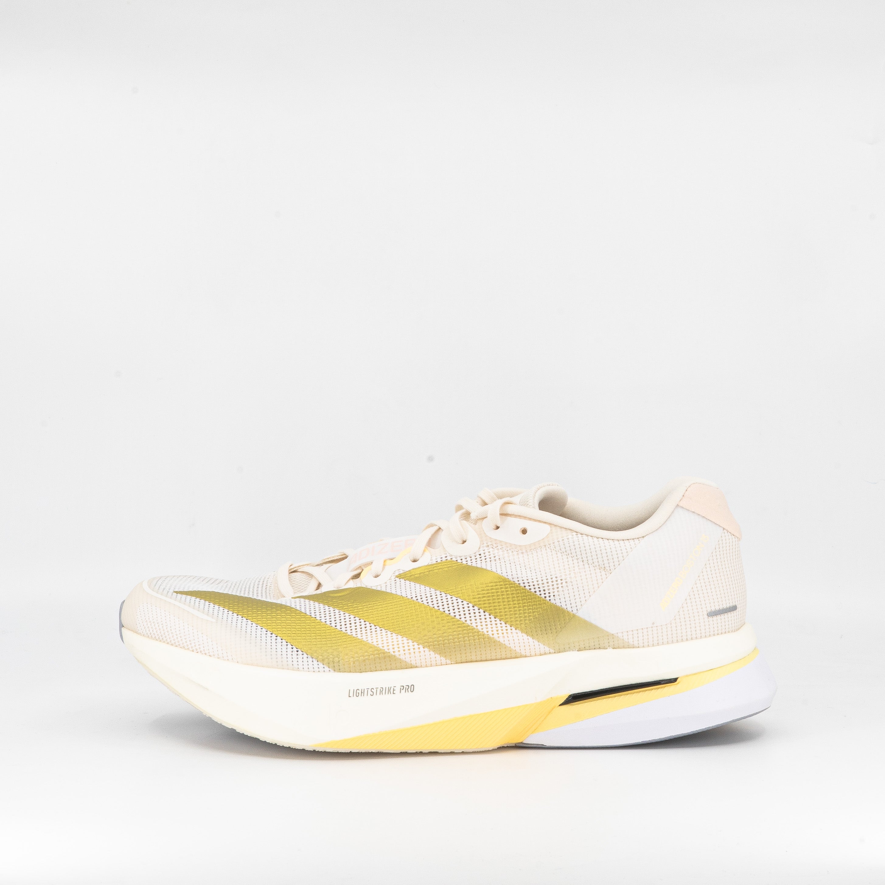 Adidas Adizero Boston 13 (B Standard) Womens Chalk White/Gold Metallic/ Halo Silver - Frontrunner Colombo