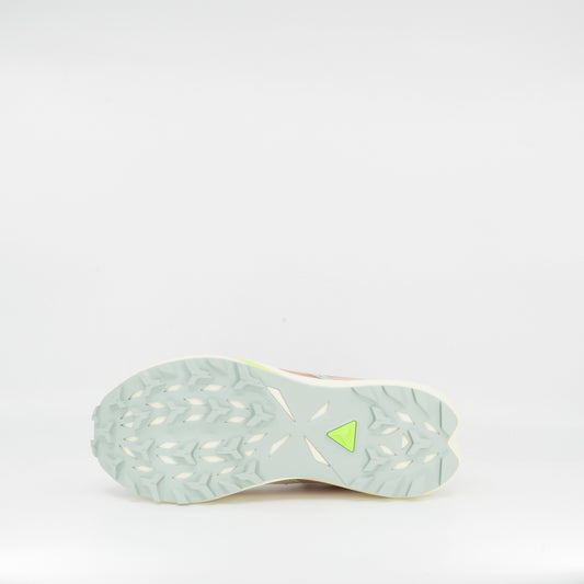 Asics Fuji lite 6 (B standard) Womens Pale Apricot/Lichen Rock - Frontrunner Colombo