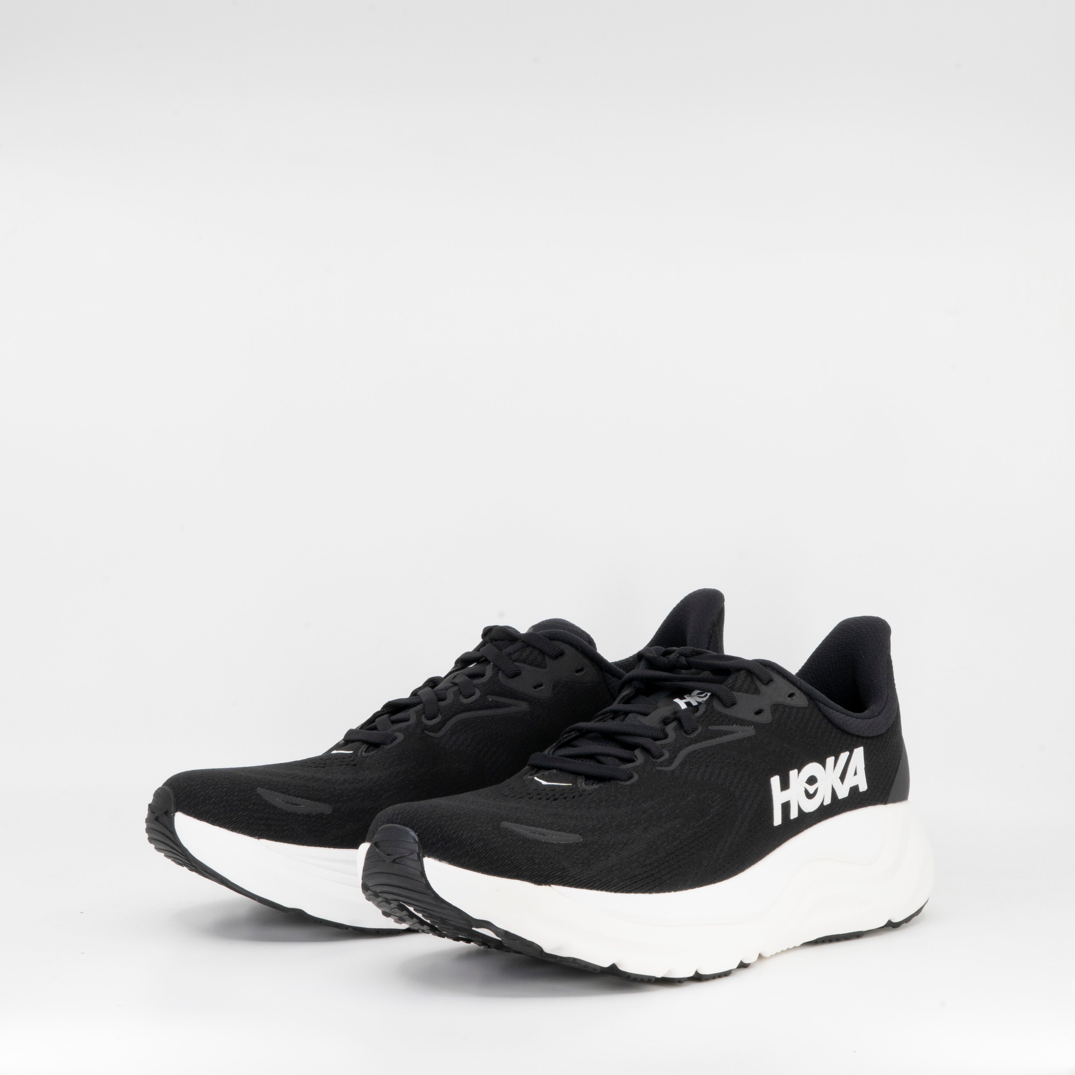 Hoka Arahi 8 (2E Wide) Mens Black/White - Frontrunner Colombo