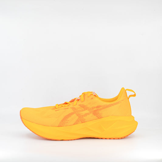 Asics Novablast 5 (D Standard) Mens Yamabuki/Anzu - Frontrunner Colombo