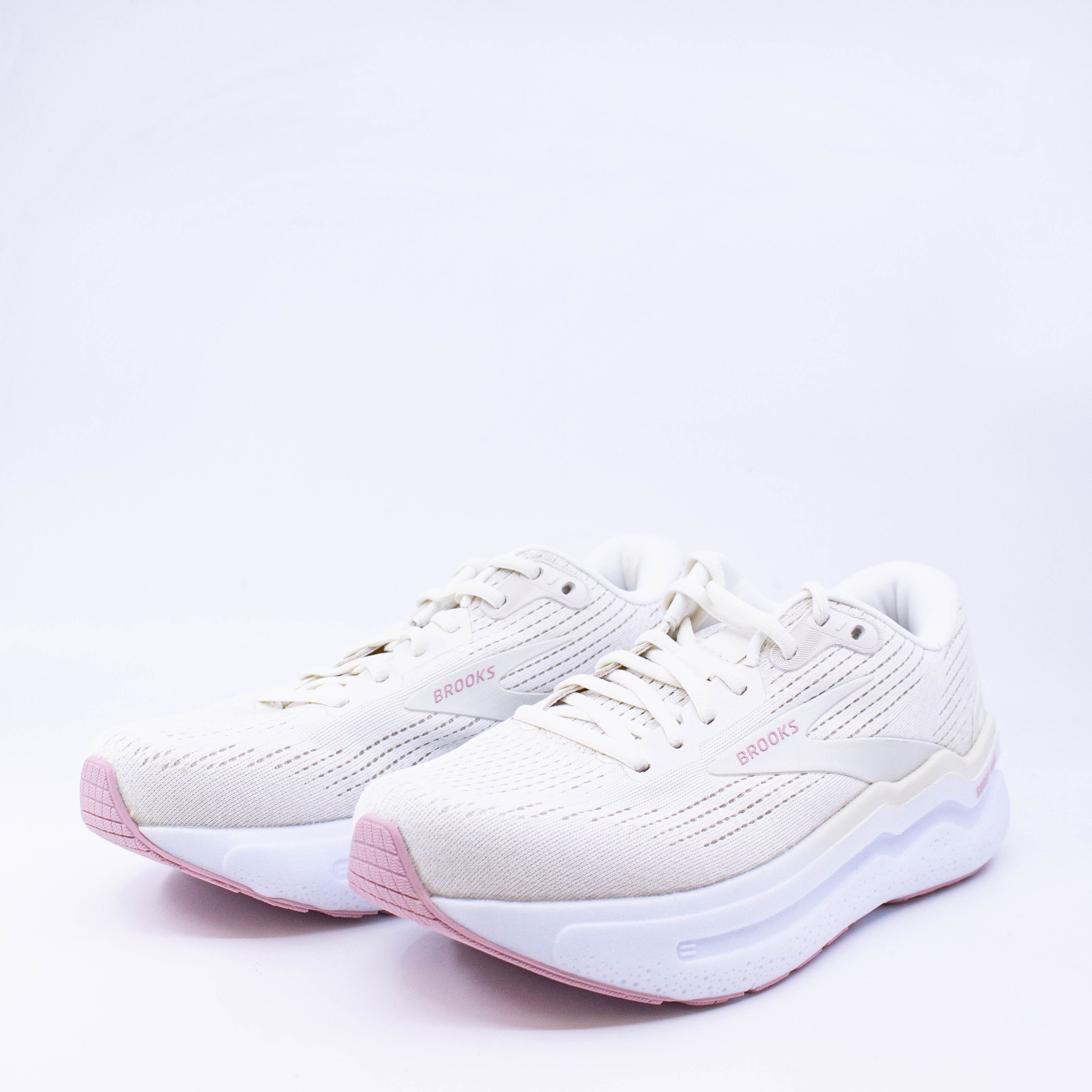 Brooks Ghost Max 2 (D Wide) Womens Coconut Milk/Grey/Zephyr - Frontrunner Colombo