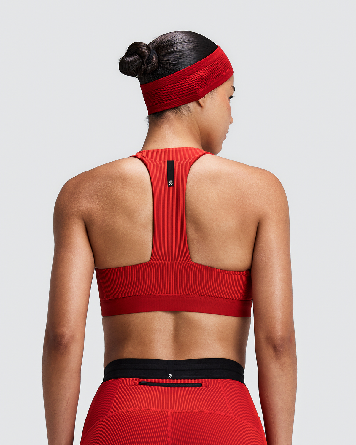 Bandit Women's Striped Cadence Scoop Neck T-Back Run Bra / Oxide Red/Signal Red - Frontrunner Colombo